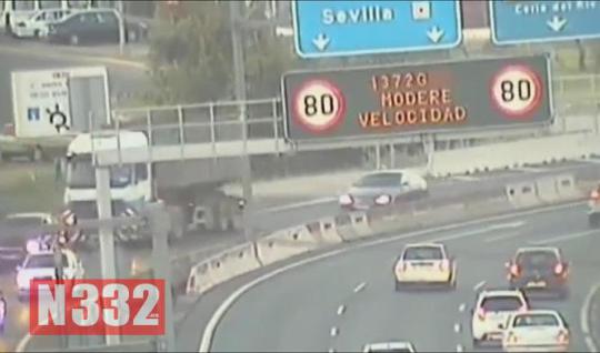 New Speed Detectors Warn Drivers Direct