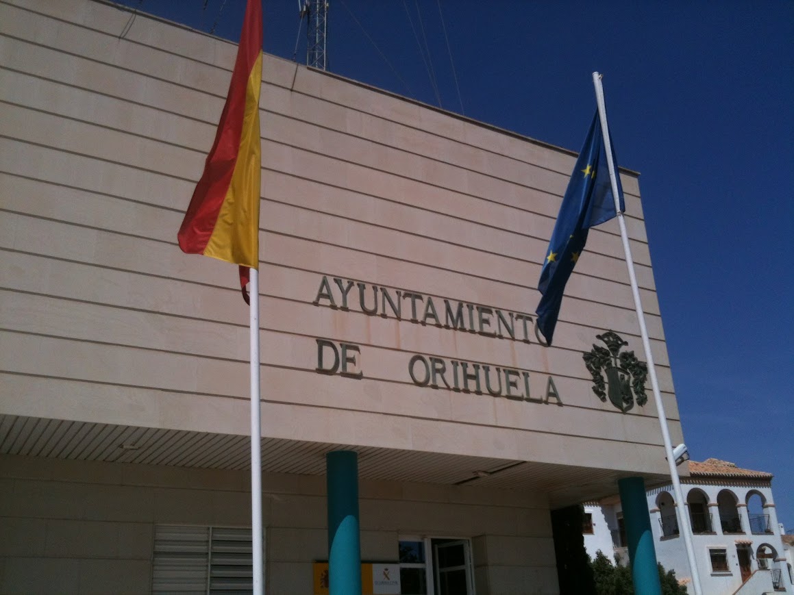 Orihuela Costa plans to declare independence from inland council