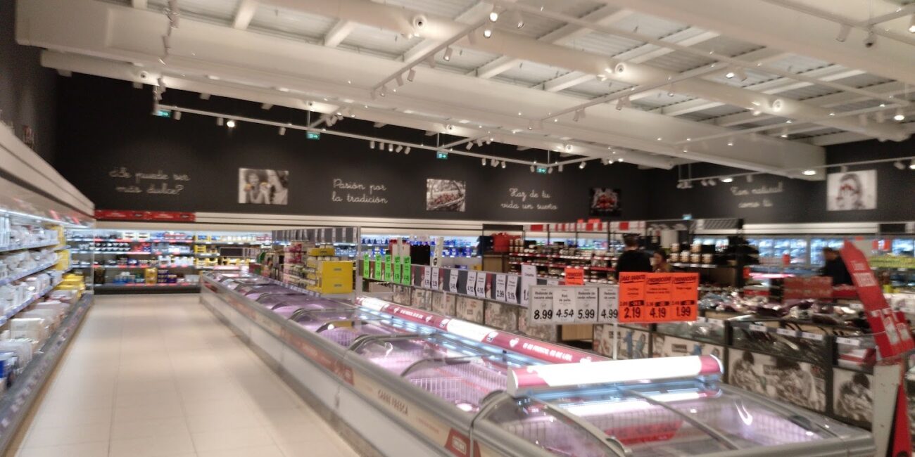 Aldi emerges as the leading supermarket for price containment over the past year with substantial savings on fresh produce.
