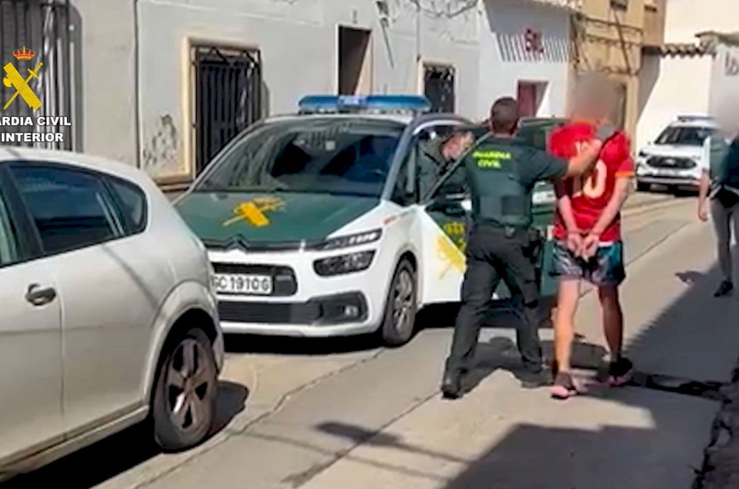 Mother and two children arrested in Torrevieja rental scam